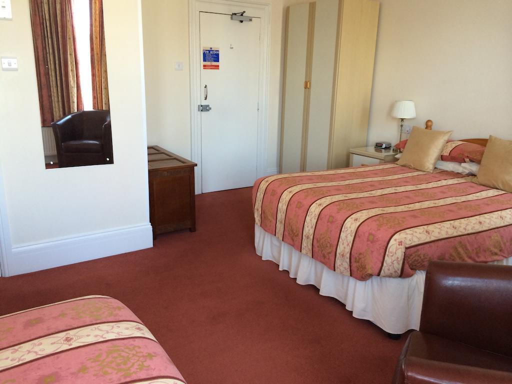 Landguard Lodge Southampton Rum bild